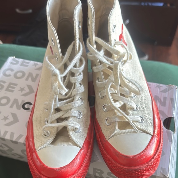 Converse x Comme des Garçons Red and Cream Sneakers - Picture 7 of 7